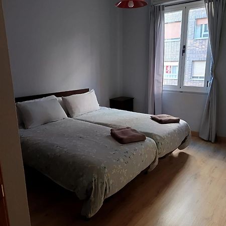 Segundo Antolin Yellow Door Ponferrada Kültér fotó