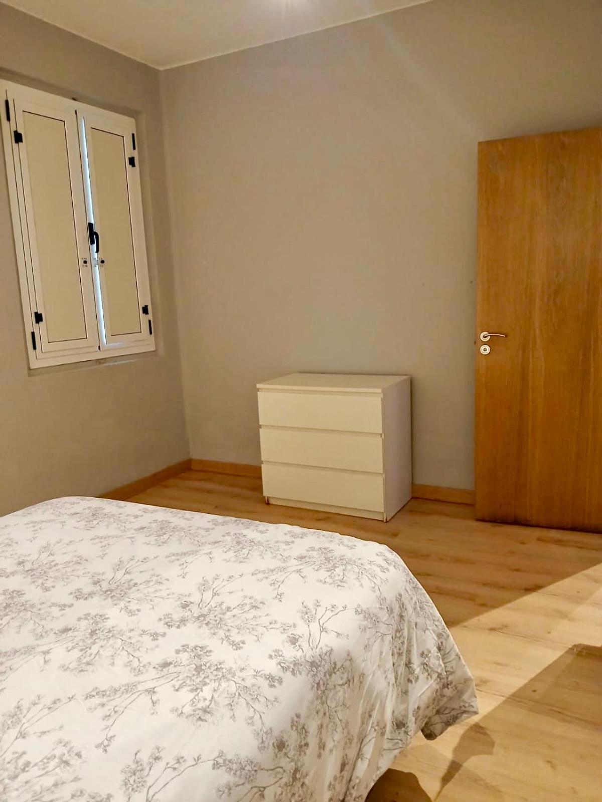 Segundo Antolin Yellow Door Ponferrada Kültér fotó